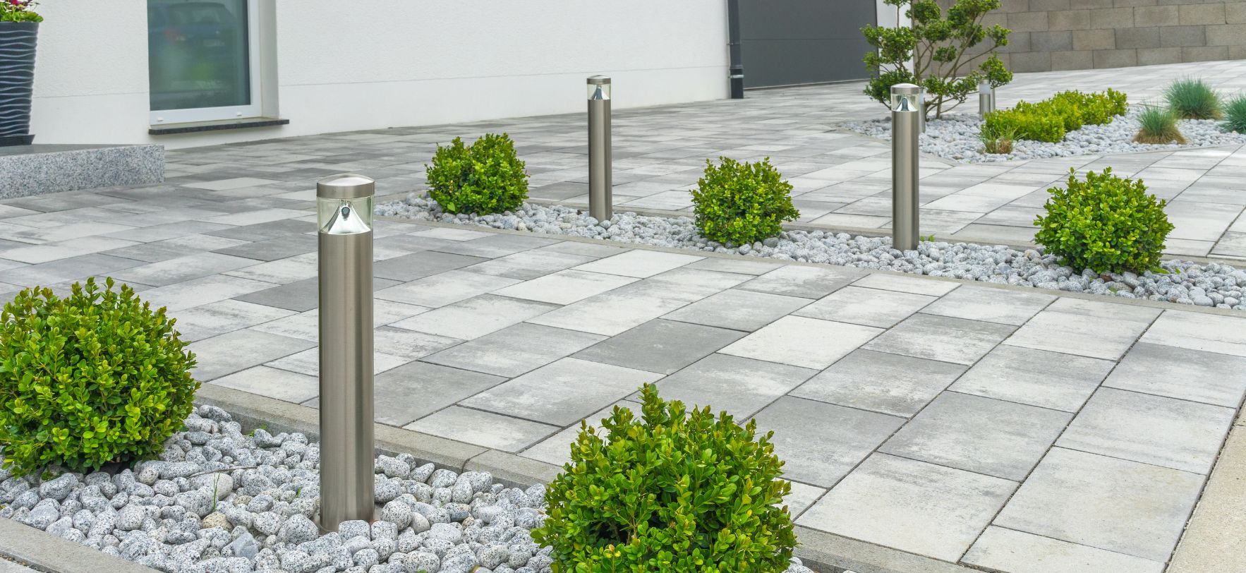 Outdoor lighting display (5)